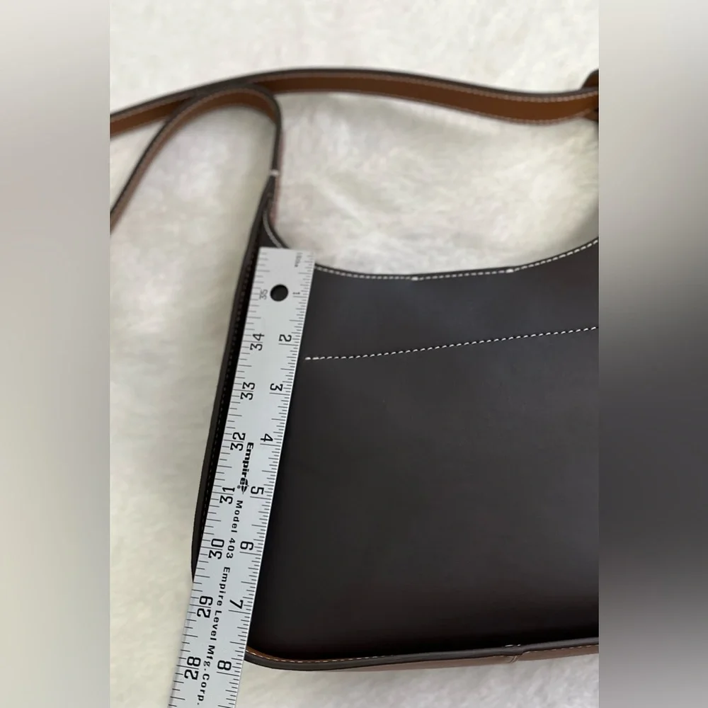 Tory Burch Brown and Tan Shoulder Bag with Gold Emblem🤎 - Picture 12 of 15